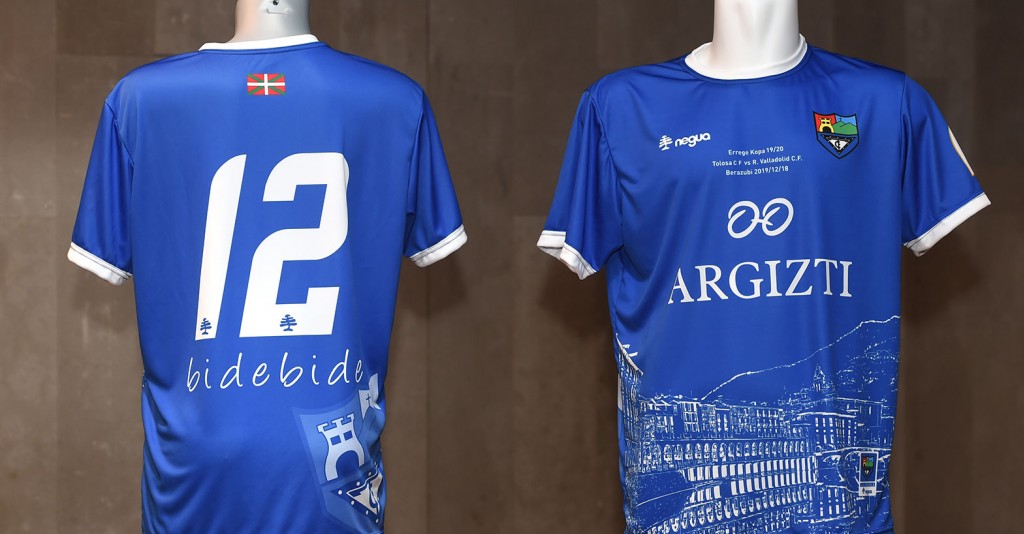 Copa del Rey: camiseta conmemorativa para el club de futbol Tolosa C.F.